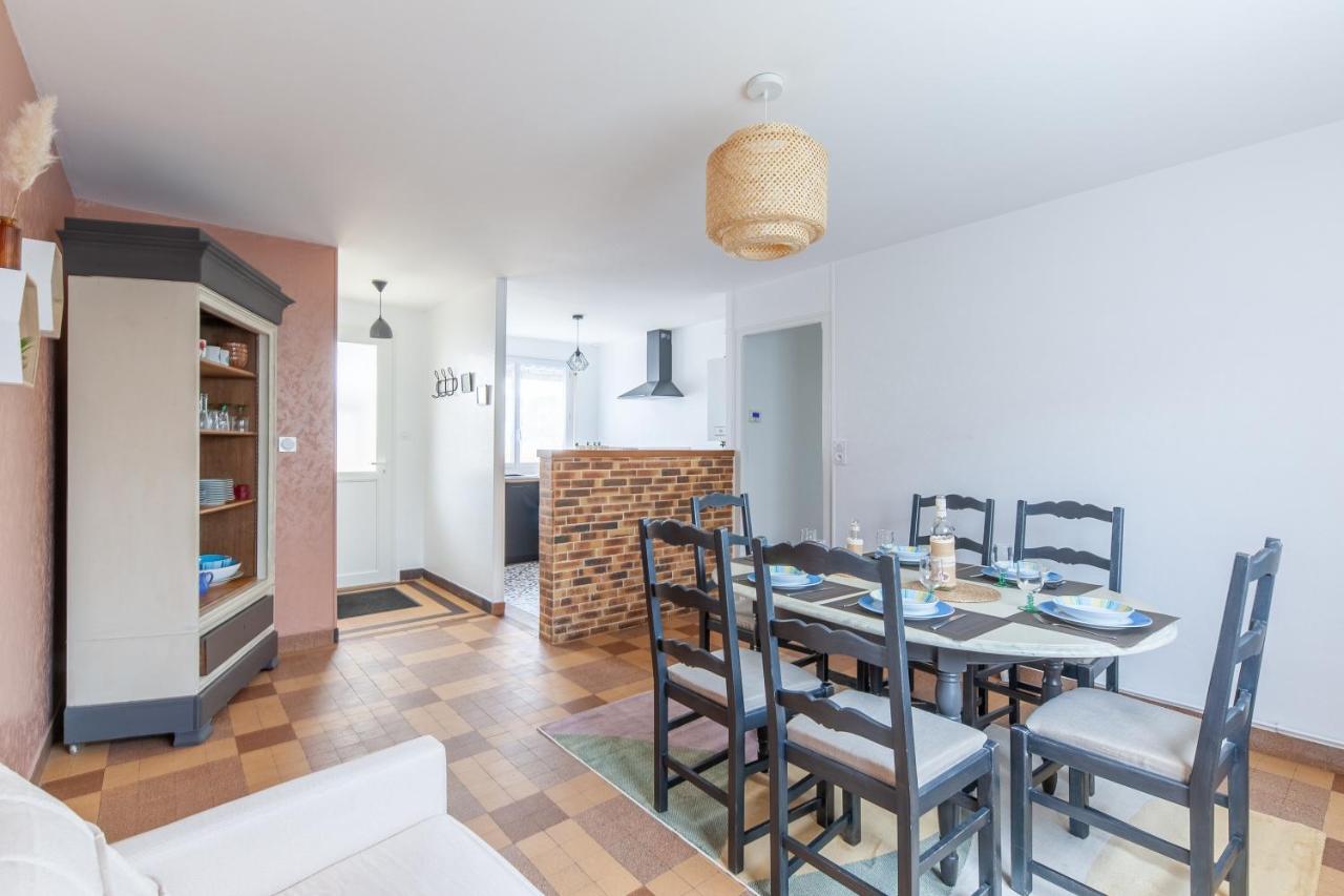 Gite Renardeau - Maison A Deux Pas Du Centre Ville Carentan Dış mekan fotoğraf